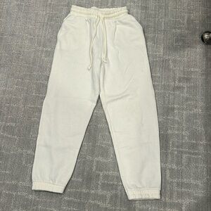 Zara white sweatpants, lightly worn!